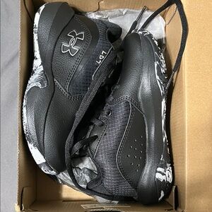 Under Armour Boys Black and White Athletic Shoes